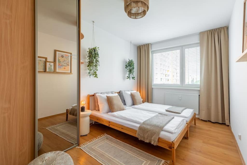 Duna Retreat: City Serenity Bratislava Dış mekan fotoğraf
